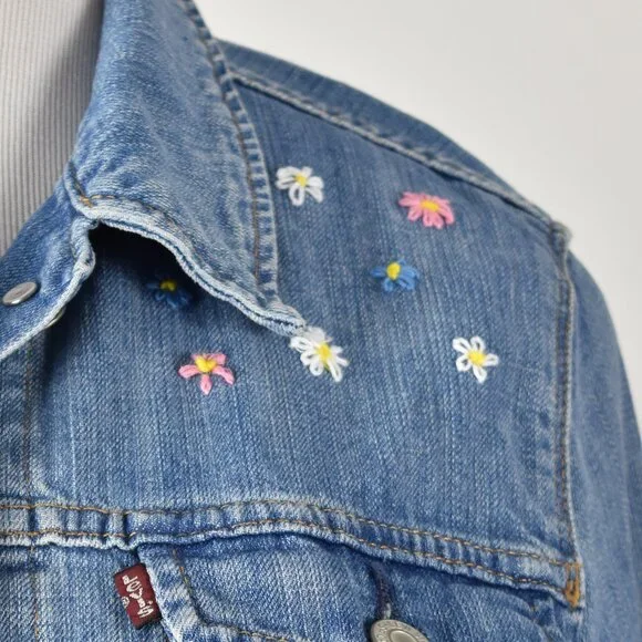 Levi's Flower Embroidered Denim Trucker Jacket - XL - Picture 4 of 10